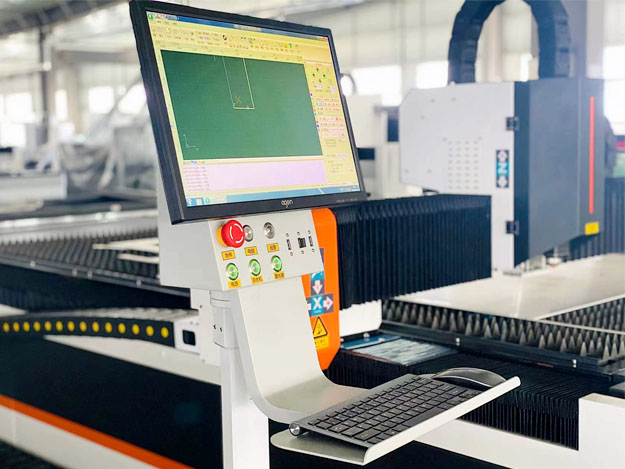 3015 Fiber Laser Cutting Machine For High-Speed Cutting Of 1-6mm Metal Materials 3015 pluošto lazerinio pjovimo mašina, skirta greitai pjauti 1–6 mm metalines medžiagas