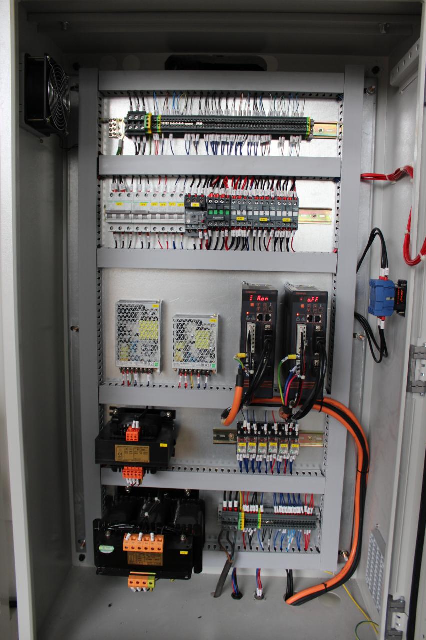 Cnc metalo presavimo stabdžių mašina