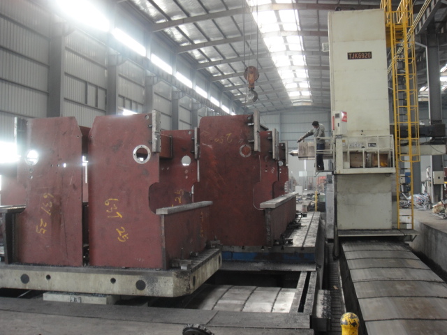 Da53t Cnc System Controller 125t4000 3+1 Axis Cnc Hydraulic Press Brake With Good Quality Da53t Cnc sistemos valdiklis 125t4000 3+1 ašies Cnc hidraulinis preso stabdys, geros kokybės