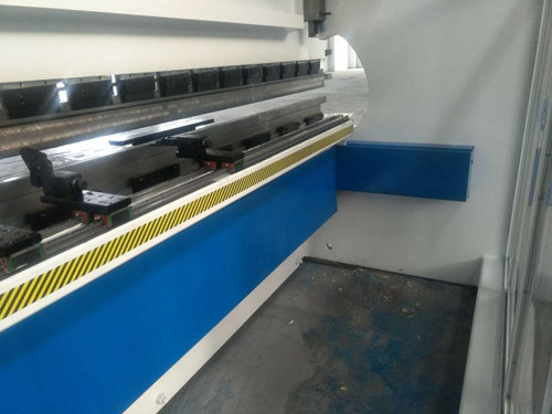 Da53t Cnc System Controller 125t4000 3+1 Axis Cnc Hydraulic Press Brake With Good Quality Da53t Cnc sistemos valdiklis 125t4000 3+1 ašies Cnc hidraulinis preso stabdys, geros kokybės