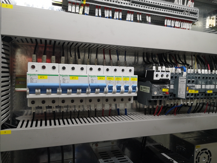 Delem Da66t 125 3+1 4+1 6+1 8+1 Cnc Hydraulic Press Brake For Metal Plate Bending Delem Da66t 125 3+1 4+1 6+1 8+1 Cnc hidraulinis presavimo stabdys, skirtas metalo plokštės lenkimui