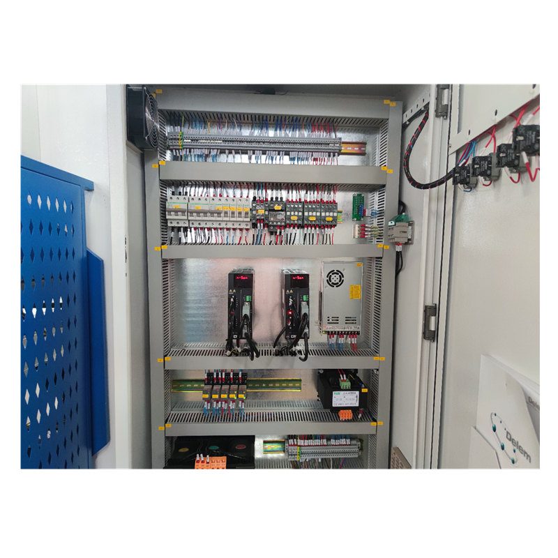 Hydraulic Press Brake Of 130t/3200mm 4+1 Axis Delem Da53t Cnc Press Brake 130 t/3200 mm 4+1 ašies Delem Da53t Cnc preso stabdžių hidraulinis stabdys