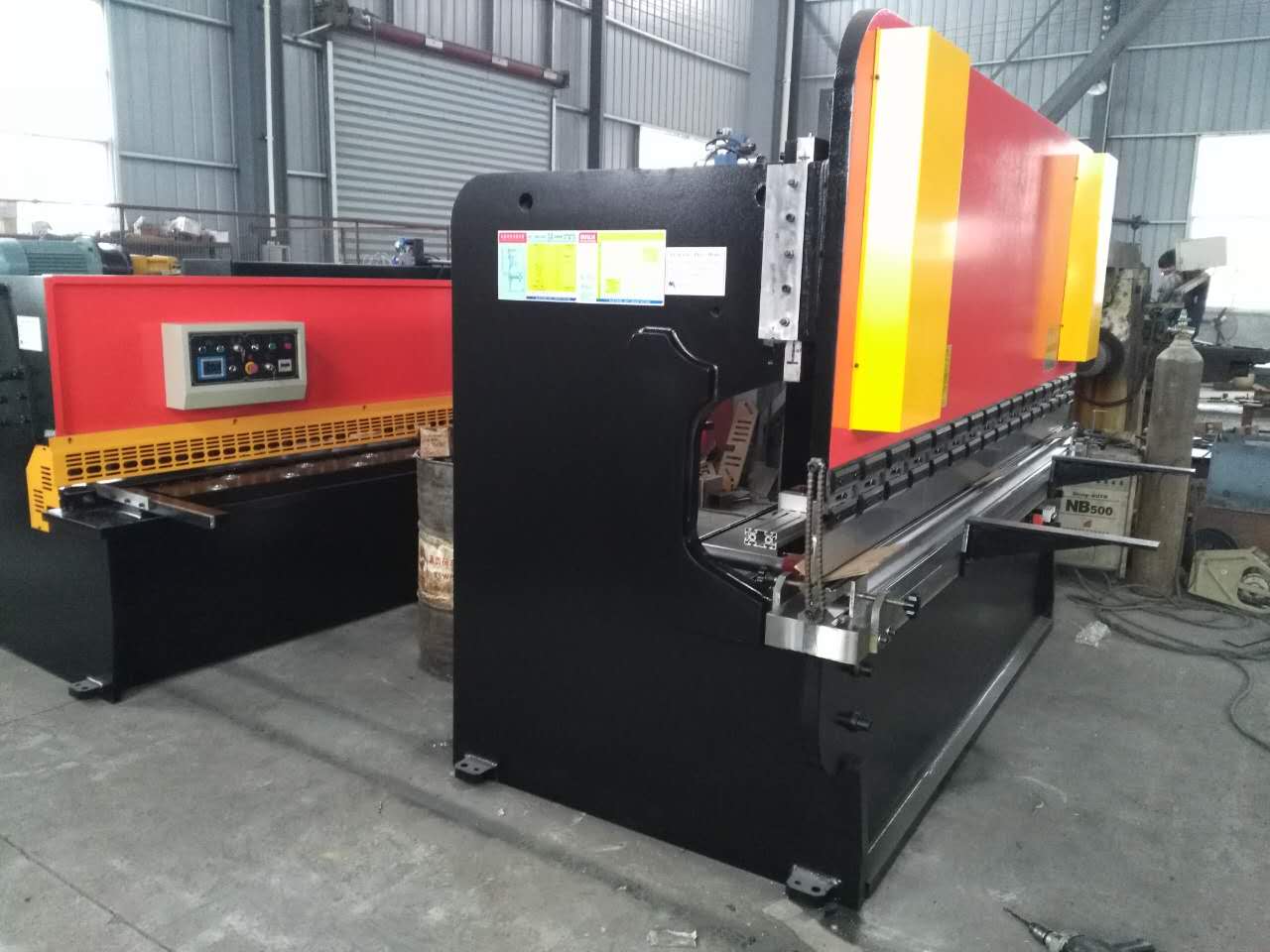 Hydraulic Swing Beam Guillotine Shears Qc12y-4x2500 Hidraulinės sukamosios sijos giljotininės žirklės Qc12y-4x2500