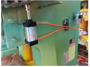 Mechanical Press Machine, 100 Ton Power Press Price Mechaninė presavimo mašina, 100 tonų galios preso kaina