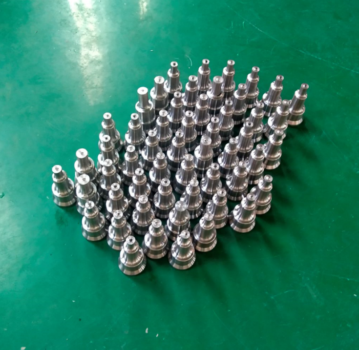 Q35y Series Hydraulic Ironworker Shearing And Punching Machine Q35y serijos hidraulinė geležies apdirbimo kirpimo ir perforavimo mašina