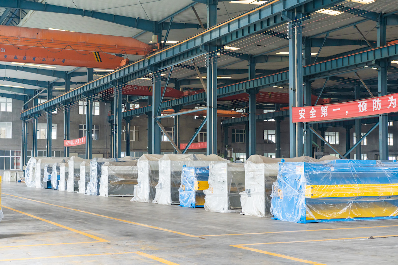 Qc11y 8x3200 Sheet Metal Shearing Machine Steel Plate Hydraulic Shearing Machine Qc11y 8x3200 lakštinio metalo kirpimo mašina plieno plokščių hidraulinė kirpimo mašina