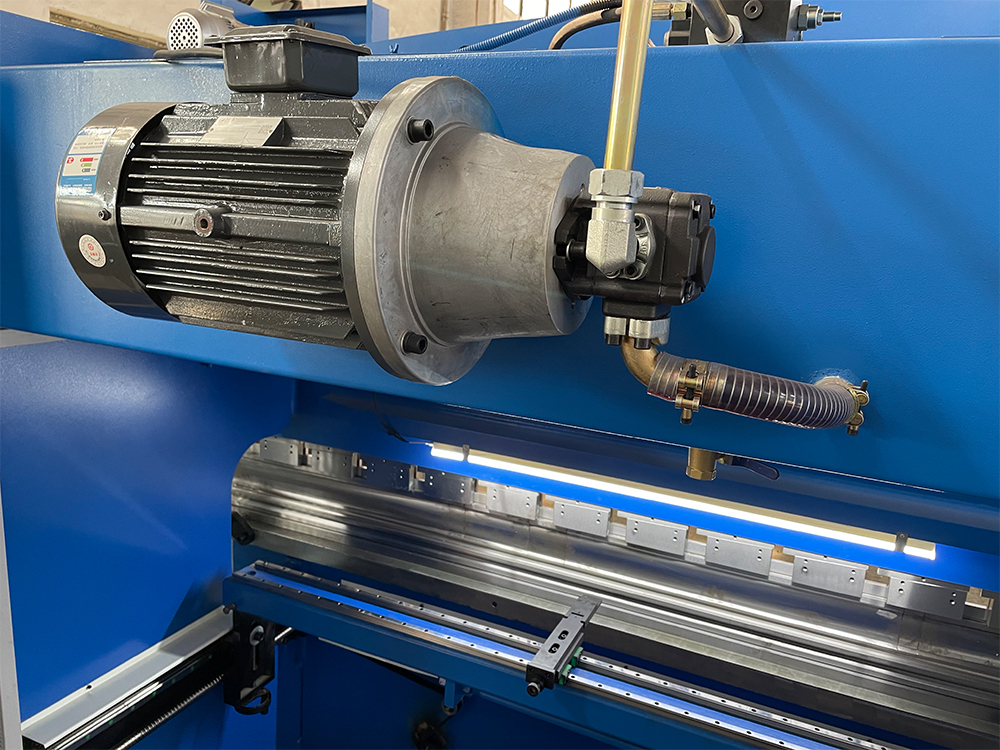 Wc67k-400T Cnc Plc Manual Sheet Bending Machine Hydraulic Nc Press Brake Machine Wc67k-400T Cnc Plc rankinis lakštų lenkimo staklės hidraulinis Nc presavimo stabdžių aparatas