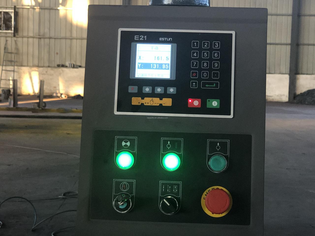 Wc67k Cnc Aluminum Iron Plate Hydraulic Press Brake Cnc Metal Sheet Bending Machine Wc67k Cnc aliuminio geležies plokštės hidraulinis preso stabdys Cnc metalo lakštų lenkimo mašina